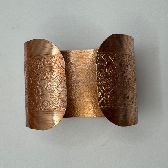 Set of 4 Coppercraft floral embossed napkin rings. Vintage copper napkin holders - Picture 11 of 12